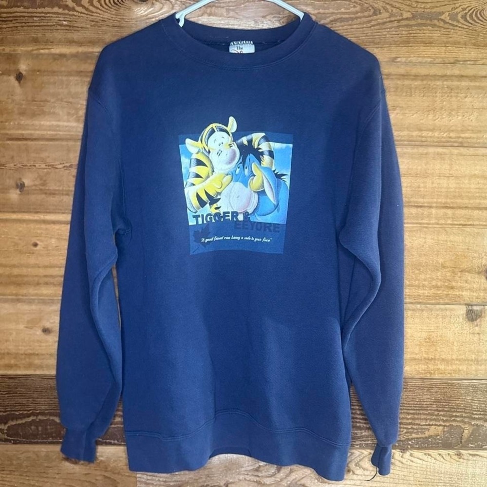 Disney navy blue Winnie the Pooh Tigger crewneck sweatshirt Size